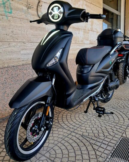 SCOOTER ELETTRICO OMOLOGATO  E-VAIJ 800 WATT 20 AH